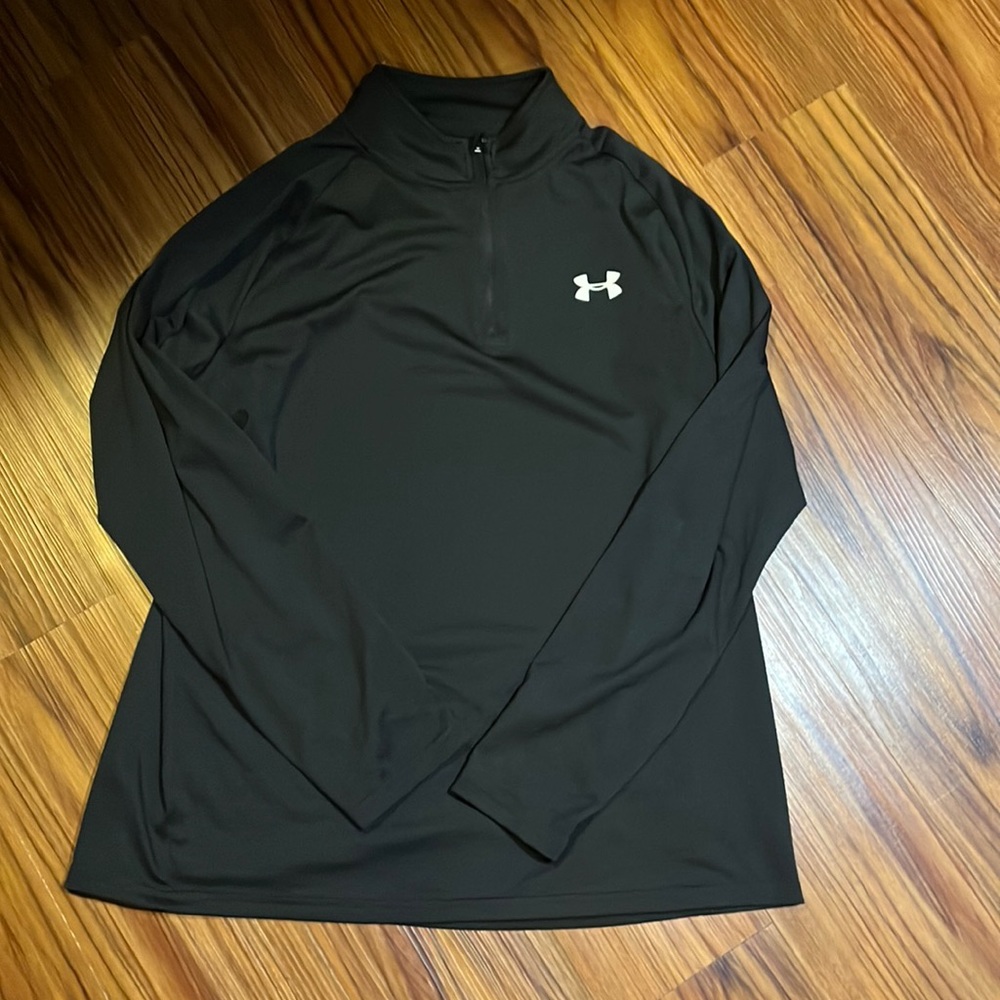 Mens large Under Armour quarter zip loose heatgear